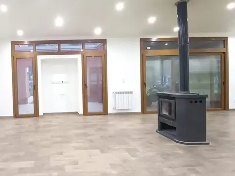 Casa 5 ambientes con 2 baños