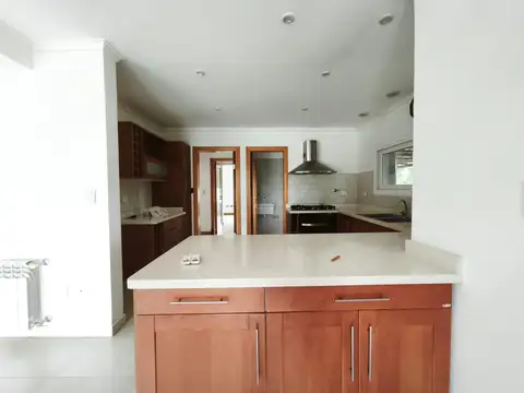 Casa en Alquiler al Noroeste