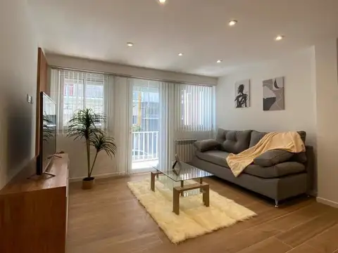 Alsina 2149 , Piso 1