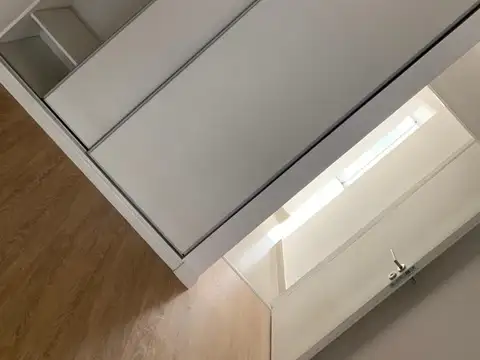 Amplio depto 3 amb con cochera