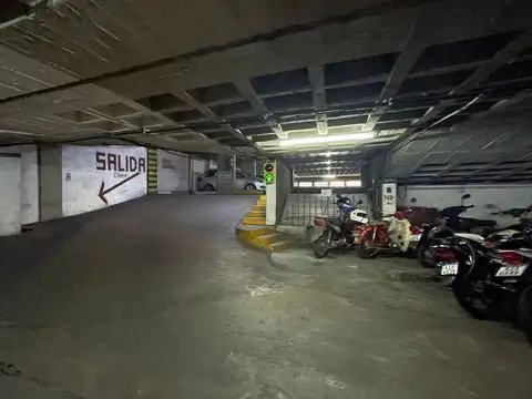 VENTA COCHERA EN B° CENTRO SOBRE AV. CHACABUCO