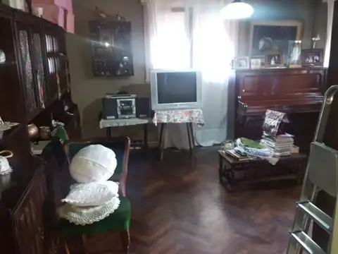 Casa 4 ambientes con 1 baño