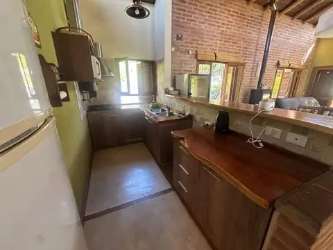 Venta Casa Amoblada La Serranita 140m2Cub 732m2Ter