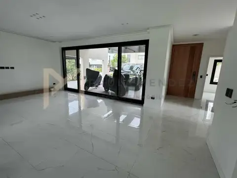 Casa en Venta de 5 dormitorios