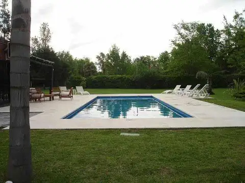 Quinta en Venta en La Celia, USD 560.000