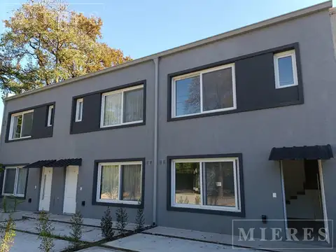 Dúplex en venta en Village Estrada