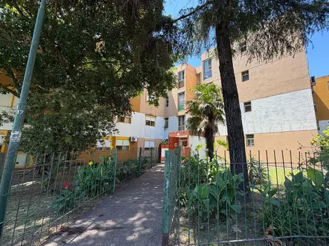 Departamento 3 ambientes venta Pompeya c/ baulera