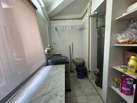 VENTA CASA 7 AMBIENTES EN CIUDAD EVITA