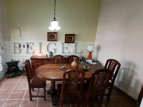 Depto Tipo Casa en Venta 60 años