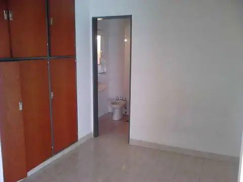 ALQUILER DEPARTAMENTO 1 AMBIENTE Y MEDIO CON BALCON EN RAMOS MEJIA NORTE