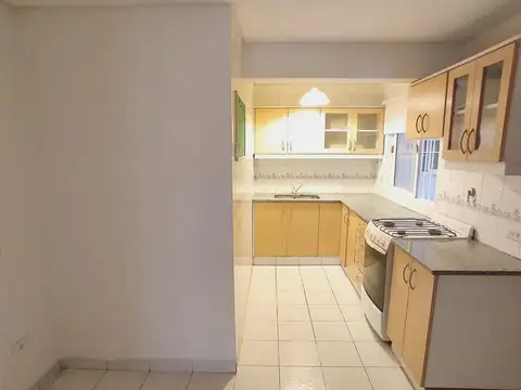 Departamento en Alquiler con 1 cocheras