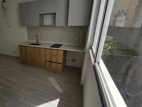 Av Pueyrredon al 1400