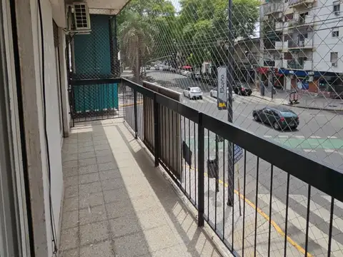 Oficina 2 ambientes con 1 baño