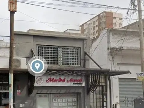 Local en Alquiler para uso profesional sobre Avenida, Quilmes Centro