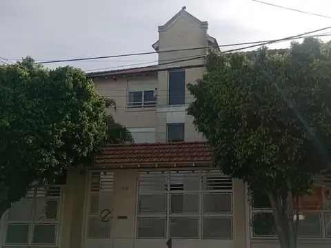 Dr. Jonas Salk 4200, Piso 2