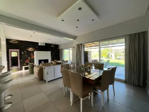 Casa en Venta en San Carlos Country Club, USD 365.000