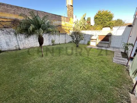 VENTA CASA 3 AMBIENTES CON JARDIN, PARRILLA - VILLA MAIPU SAN MARTIN