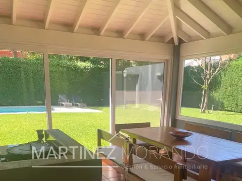 Casa 4 ambientes con 4 baños