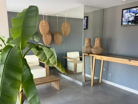 Avenida Simón Bolívar 300