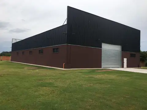 VILLA ROSA  GALPON EN VENTA 100