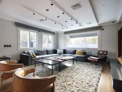 Casa 6 ambientes con 5 baños