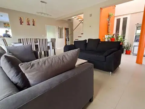 Casa en Venta en Neuquen, USD 350.000