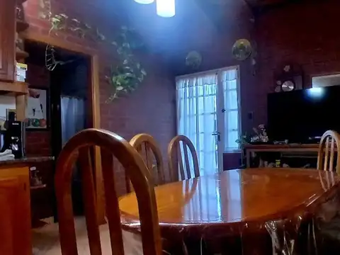 Casa en Venta con 11 cocheras