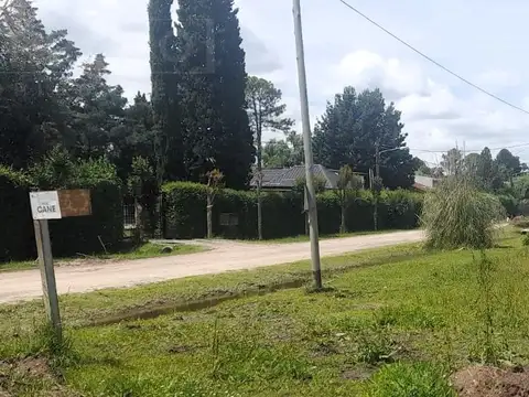 Venta. Terrenos Calles Ricardo Guiraldes  y José Ingenieros al 700. Parque Sakura. Exalt. de la Cruz