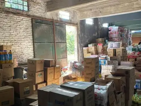 Calle  5 e 164 y 165 n 4216 100