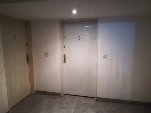 AV JUJUY 1100, Piso 1