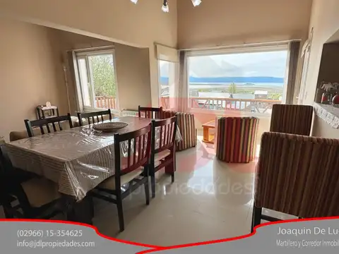 Casa 5 ambientes con 3 baños