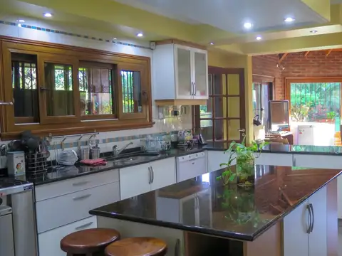 Quinta en Venta en Barrio Parque Leloir, USD 750.000