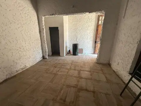 Local en Alquiler 49 años