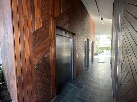 Ingeniero Gualberto Venecia 80