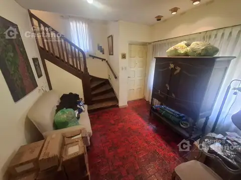 Chalet a Reciclar, 4 Amb. en Exc. Zona con Patio