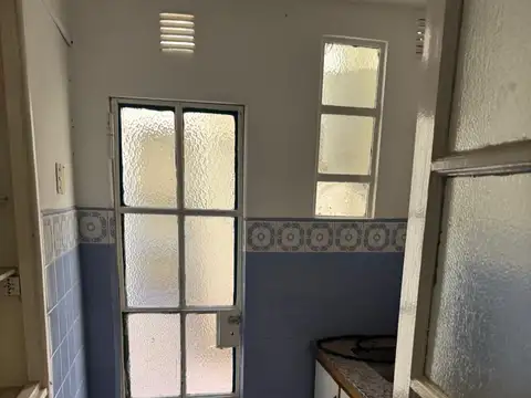 Venezuela 1077 , Piso PB