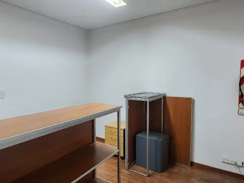 Oficina en Alquiler en Centro, $ 245.000