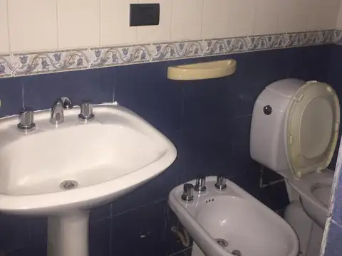 Departamento en Alquiler en Abasto, $ 380.000