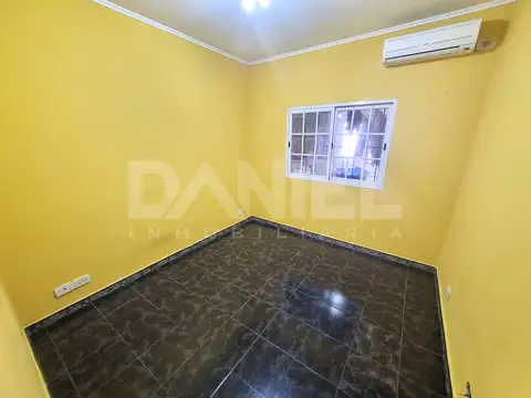 VENTA CASA AMERICANA UBICADA EN ITUZAINGO SUR OPORTUNIDAD  