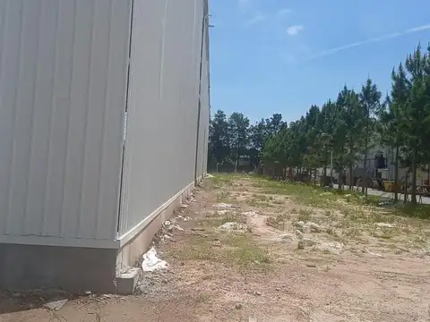 Galpon en Alquiler 120  mts Fondo