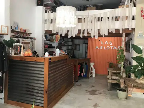 Local en  VENTA a metros de calle Constitucion