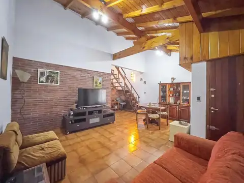 Luis Sáenz Peña 1700