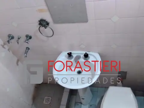 Depto Tipo Casa en Venta en Victoria Barrio Centro, USD 95.000