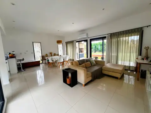 Casa en Venta al Noreste