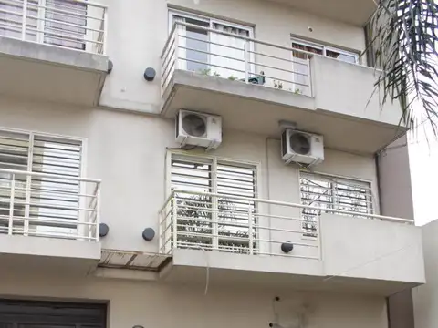 Dr B De Irigoyen 231 , Piso PB