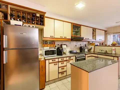 Depto Tipo Casa en Venta 26 años