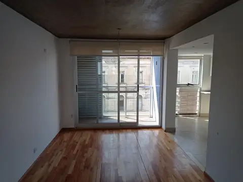 DEPARTAMENTO 2 DORMITORIOS SEMIPISO SEMINUEVO