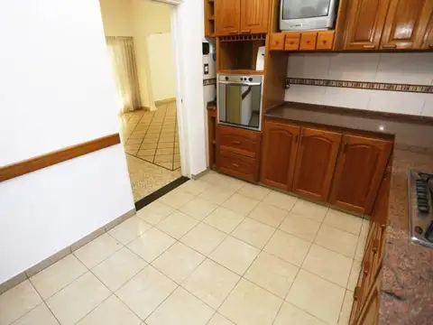 Depto Tipo Casa en Venta de 5 ambientes