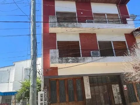 Calle El Salvador 300