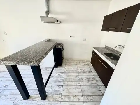 VENTA PH 3 AMB PLANTA BAJA C/ 2 PATIOS Y PARRILLA
